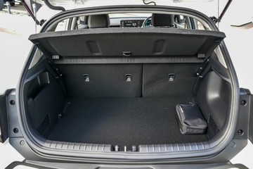 https://vehicle-cdn.autoleague.cloud/1890_31121144_13.jpg