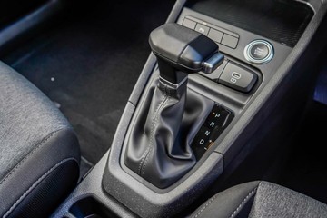https://vehicle-cdn.autoleague.cloud/1890_31121144_17.jpg