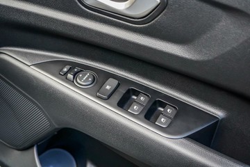 https://vehicle-cdn.autoleague.cloud/1890_31121144_19.jpg