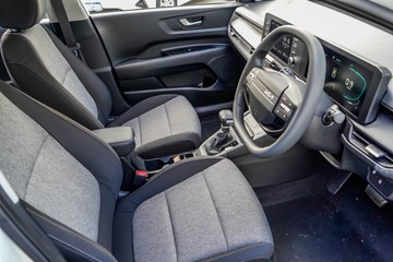 https://vehicle-cdn.autoleague.cloud/1890_31121144_7.jpg