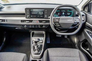 https://vehicle-cdn.autoleague.cloud/1890_31121144_8.jpg
