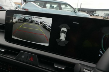 https://vehicle-cdn.autoleague.cloud/1890_31126811_12.jpg
