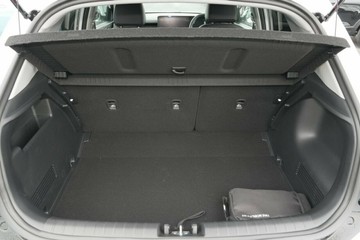 https://vehicle-cdn.autoleague.cloud/1890_31126811_19.jpg