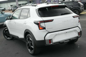 https://vehicle-cdn.autoleague.cloud/1890_31126811_3.jpg
