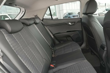 https://vehicle-cdn.autoleague.cloud/1890_31126811_8.jpg