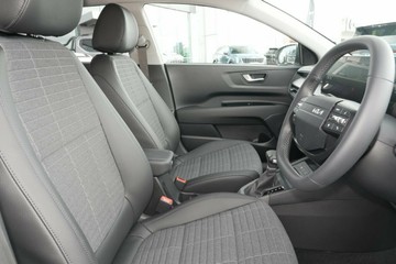 https://vehicle-cdn.autoleague.cloud/1890_31126811_9.jpg