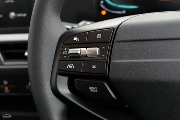 https://vehicle-cdn.autoleague.cloud/1890_31133950_13.jpg