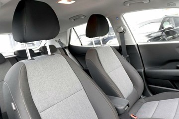 https://vehicle-cdn.autoleague.cloud/1890_31133950_6.jpg