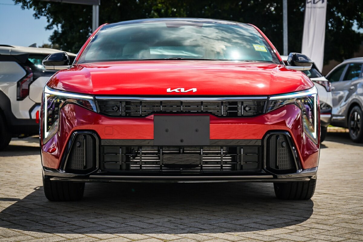Kia K4 image 3