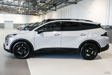 https://vehicle-cdn.autoleague.cloud/1890_311510395_5.jpg