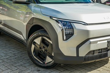 https://vehicle-cdn.autoleague.cloud/1890_31169095_11.jpg