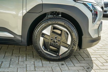 https://vehicle-cdn.autoleague.cloud/1890_31169095_12.jpg