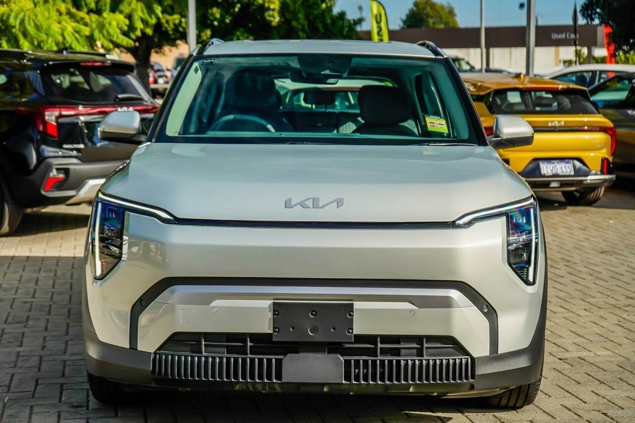 Kia Ev3 image 4