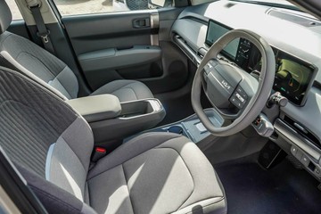 https://vehicle-cdn.autoleague.cloud/1890_31169095_6.jpg