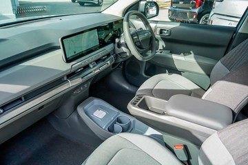 https://vehicle-cdn.autoleague.cloud/1890_31169095_9.jpg