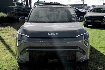 https://vehicle-cdn.autoleague.cloud/1890_31176424_2.jpg