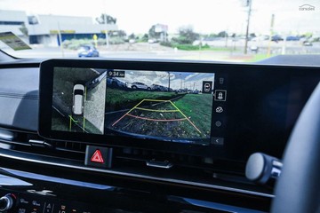 https://vehicle-cdn.autoleague.cloud/1890_31204046_13.jpg