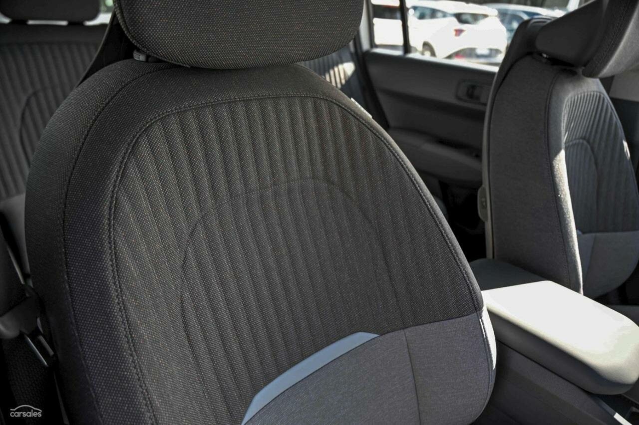 Kia Ev3 image 2