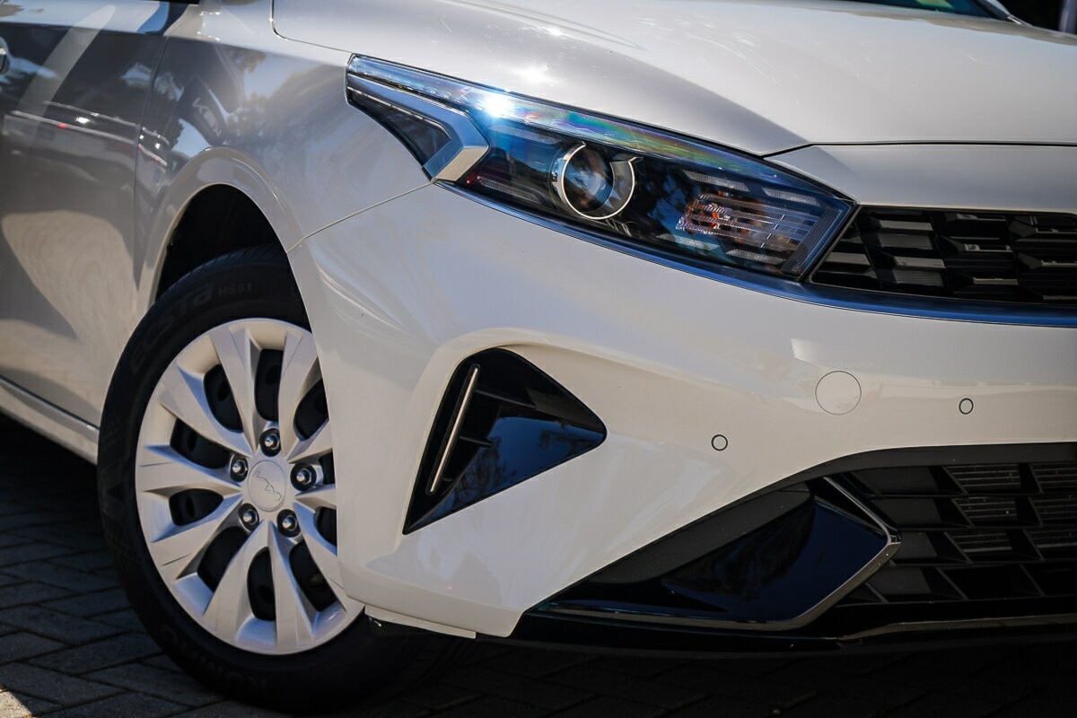 Kia Cerato image 2