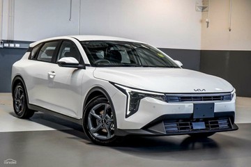 https://vehicle-cdn.autoleague.cloud/1890_31211745_1.jpg