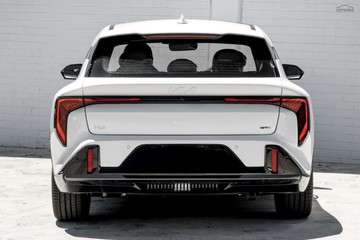 https://vehicle-cdn.autoleague.cloud/1890_31239456_3.jpg