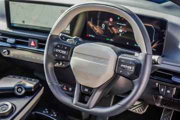 https://vehicle-cdn.autoleague.cloud/1890_31257962_10.jpg