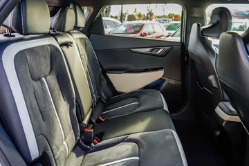 https://vehicle-cdn.autoleague.cloud/1890_31257962_11.jpg