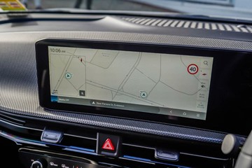 https://vehicle-cdn.autoleague.cloud/1890_31257962_16.jpg