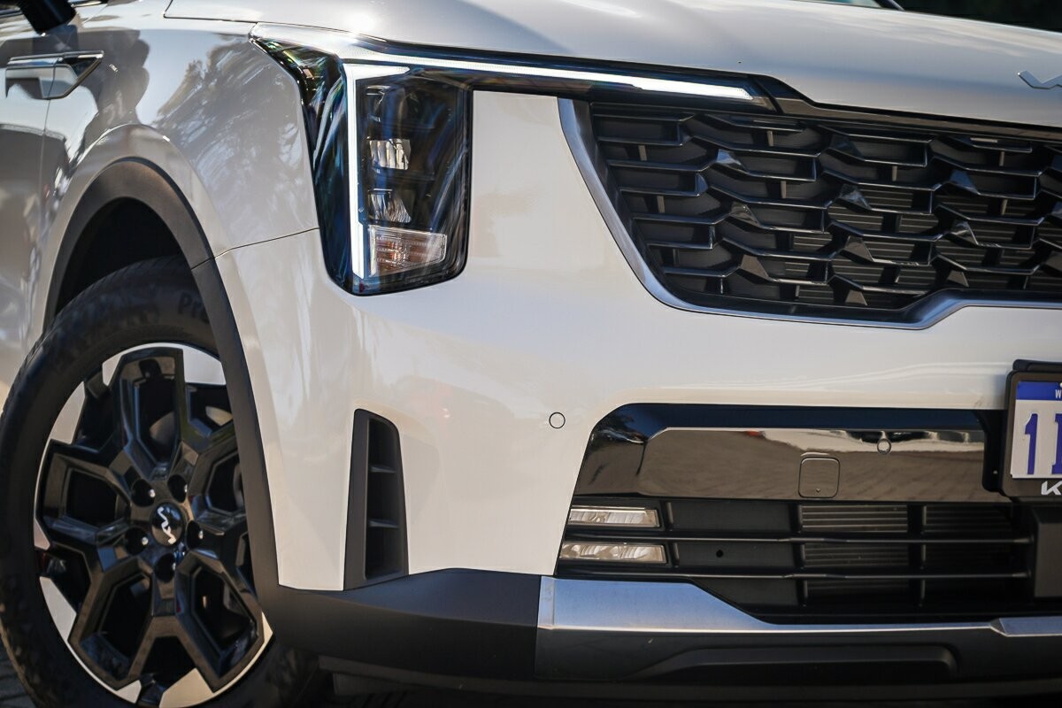 Kia Sorento image 2