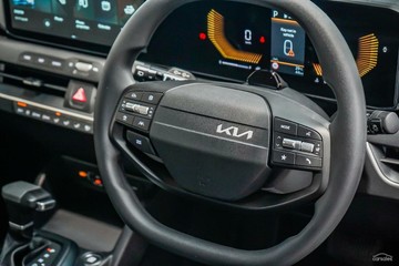 https://vehicle-cdn.autoleague.cloud/1890_31274580_11.jpg