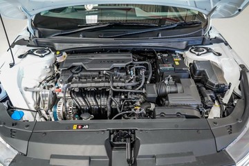 https://vehicle-cdn.autoleague.cloud/1890_31274580_14.jpg