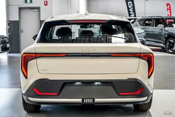 https://vehicle-cdn.autoleague.cloud/1890_31274580_3.jpg