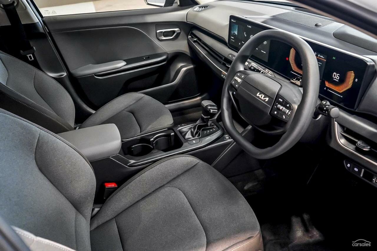 Kia K4 image 4