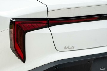 https://vehicle-cdn.autoleague.cloud/1890_31276001_6.jpg