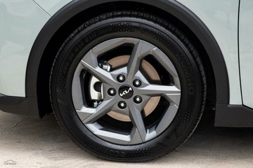 https://vehicle-cdn.autoleague.cloud/1890_31309341_8.jpg