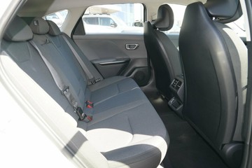 https://vehicle-cdn.autoleague.cloud/1890_31350064_8.jpg