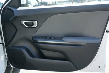 https://vehicle-cdn.autoleague.cloud/1890_31350087_5.jpg