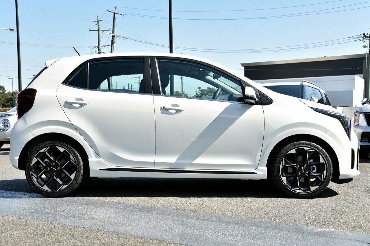 Kia Picanto image 2