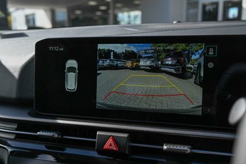 https://vehicle-cdn.autoleague.cloud/1890_31383233_13.jpg