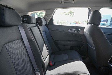 https://vehicle-cdn.autoleague.cloud/1890_31398516_9.jpg