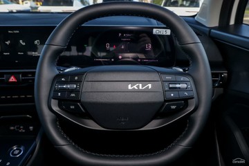 https://vehicle-cdn.autoleague.cloud/1890_31399036_14.jpg
