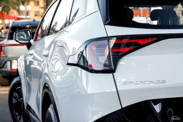 https://vehicle-cdn.autoleague.cloud/1890_31399036_5.jpg