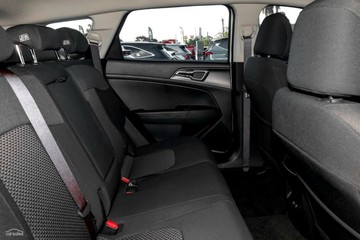 https://vehicle-cdn.autoleague.cloud/1890_31399036_9.jpg