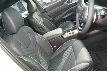 https://vehicle-cdn.autoleague.cloud/1890_31405498_10.jpg