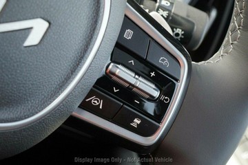 https://vehicle-cdn.autoleague.cloud/1890_31405498_14.jpg