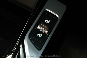 https://vehicle-cdn.autoleague.cloud/1890_31405498_15.jpg