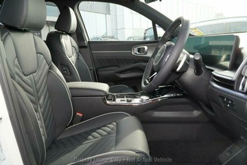 https://vehicle-cdn.autoleague.cloud/1890_31405498_9.jpg