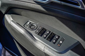 https://vehicle-cdn.autoleague.cloud/1890_31411399_16.jpg
