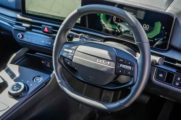 https://vehicle-cdn.autoleague.cloud/1890_31411399_17.jpg