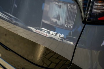 https://vehicle-cdn.autoleague.cloud/1890_31411399_9.jpg